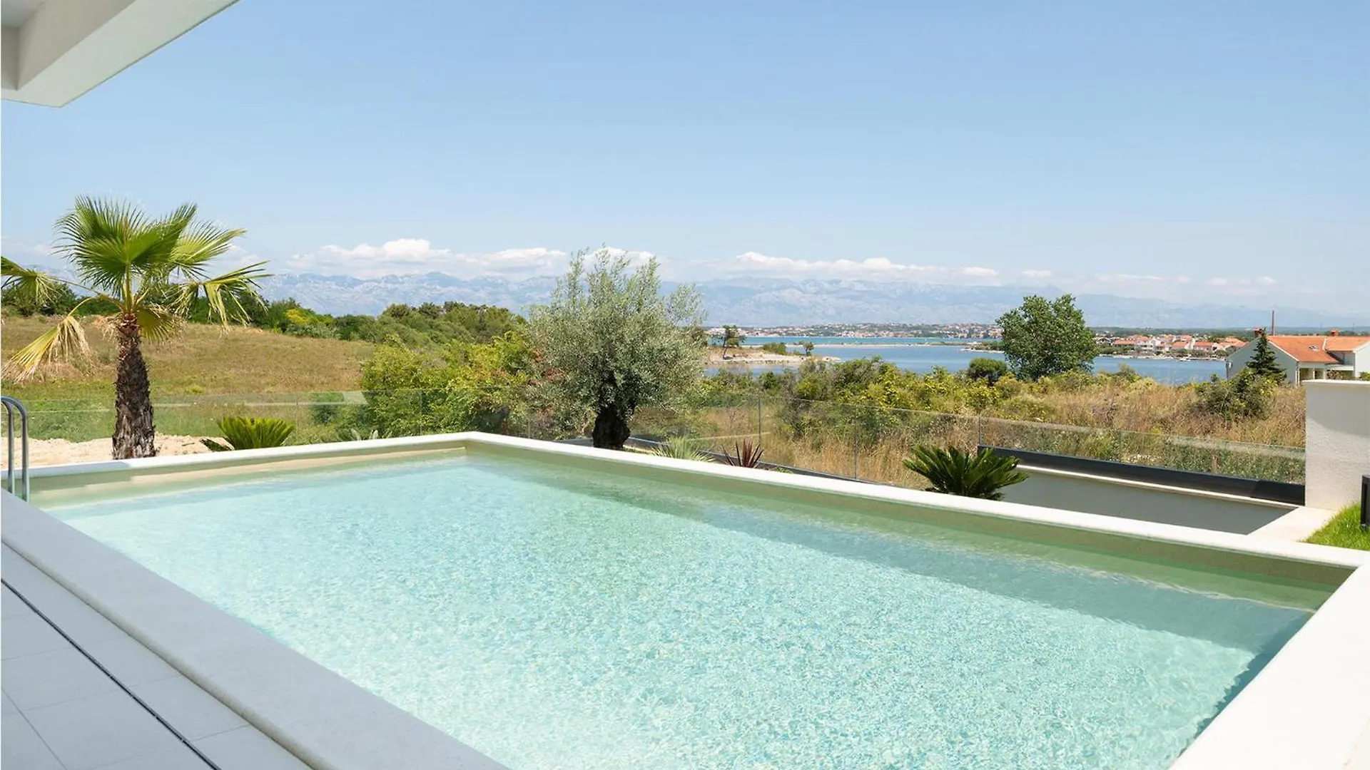 Holiday home Villa Luka Nin